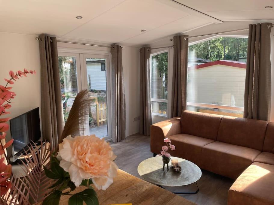 הונדרלו Chalet Toetje Op De Veluwe מראה חיצוני תמונה