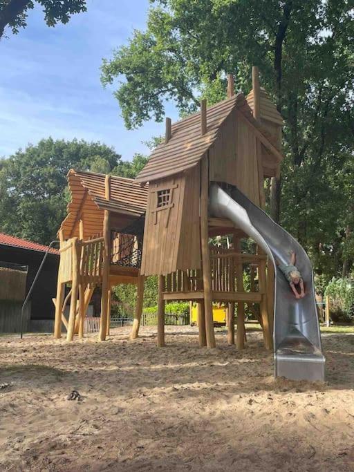 הונדרלו Chalet Toetje Op De Veluwe מראה חיצוני תמונה