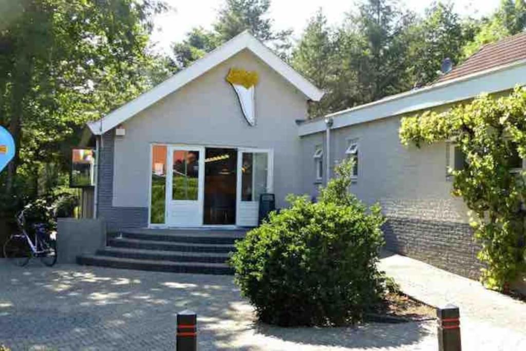 הונדרלו Chalet Toetje Op De Veluwe מראה חיצוני תמונה